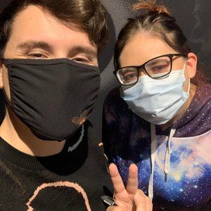 Meet your Posher, Caitlin